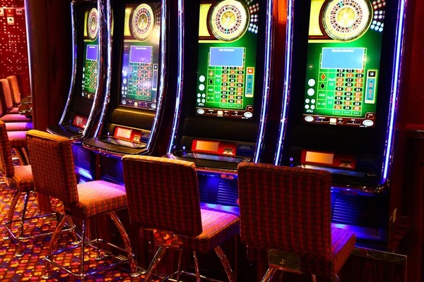 Mobile phone displaying a live roulette table streamed on home bet Prize Table